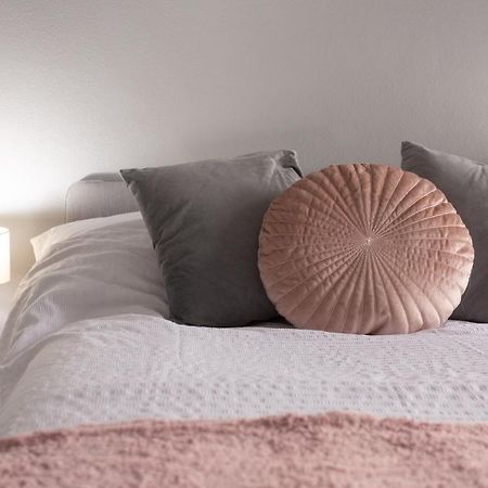 Lovely City Town House With Free Parking Sleeps 2 To 6 Guests York Zewnętrze zdjęcie