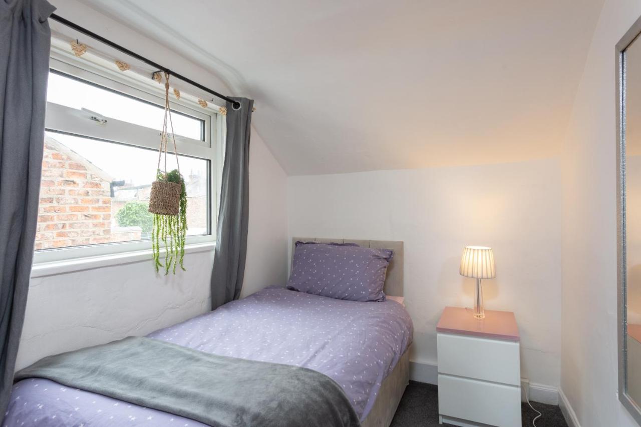 Lovely City Town House With Free Parking Sleeps 2 To 6 Guests York Zewnętrze zdjęcie