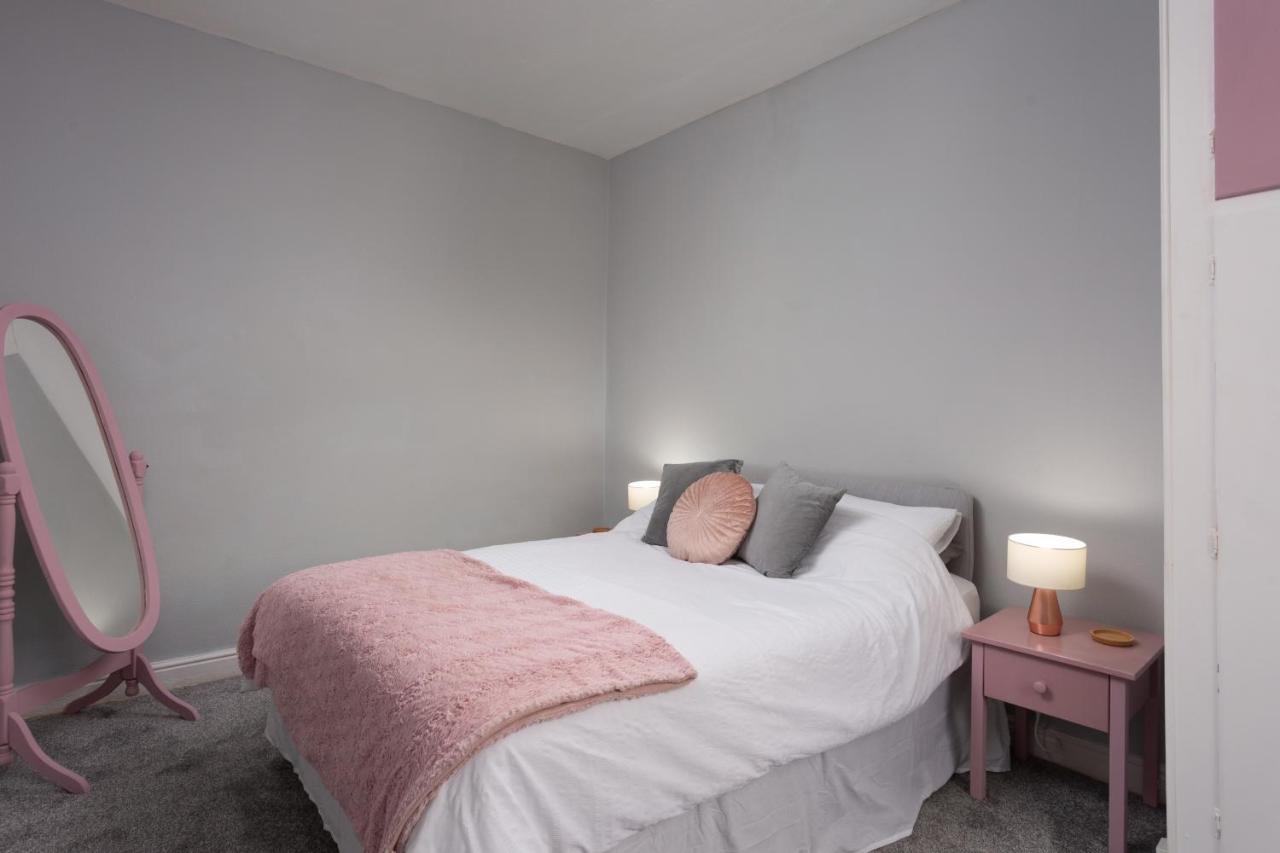 Lovely City Town House With Free Parking Sleeps 2 To 6 Guests York Zewnętrze zdjęcie